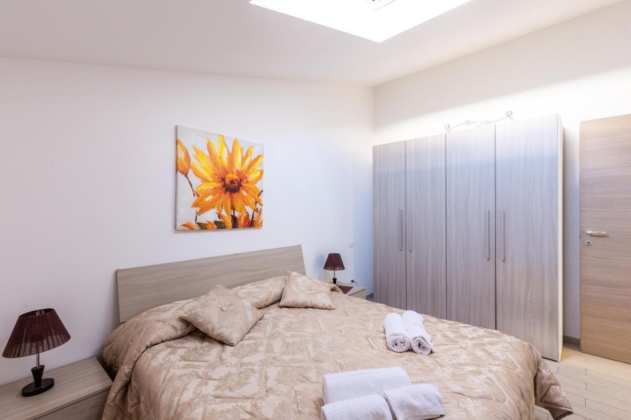 Casa Tredici Apartment Palermo Bagian luar foto